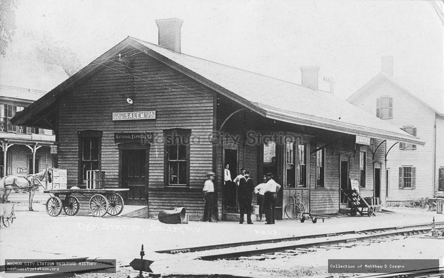 Postcard: Delaware & Hudson Station, Salem, New York